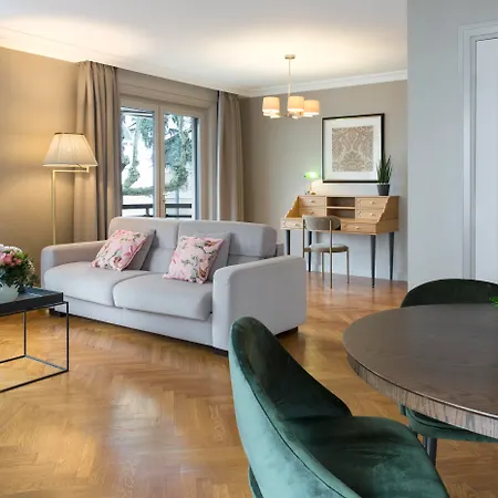Aparthotel Warwick Reine Astrid - 4*