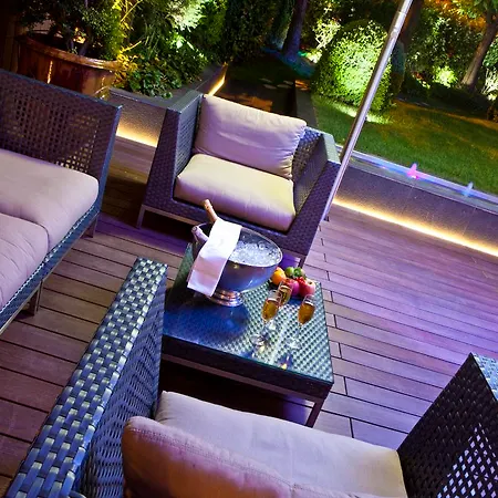 Aparthotel Warwick Reine Astrid - Lyon