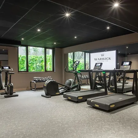 Warwick Reine Astrid - Appart hôtel 4*