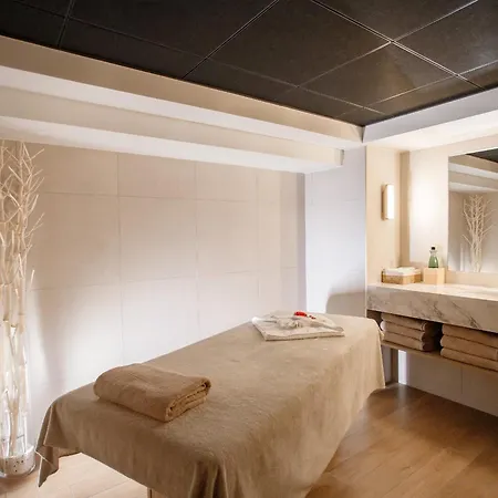 Warwick Reine Astrid - Aparthotel Lyon
