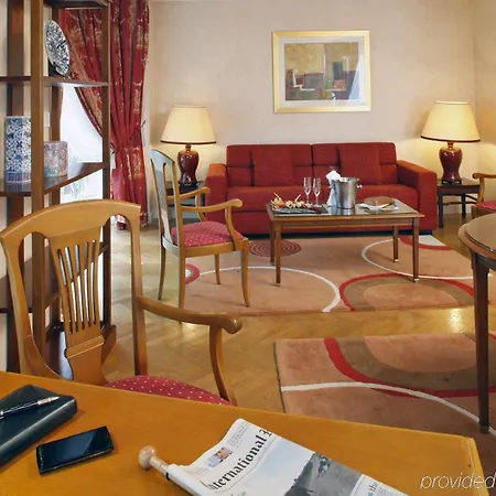 Aparthotel Warwick Reine Astrid - 4*