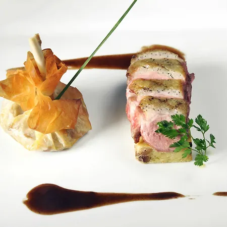 Appart hôtel Warwick Reine Astrid -
