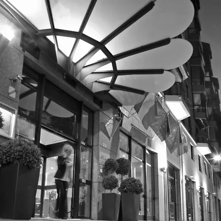 Warwick Reine Astrid - 4*