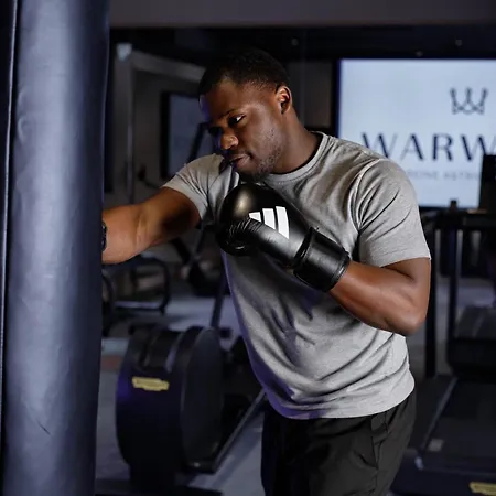 Warwick Reine Astrid - Lione