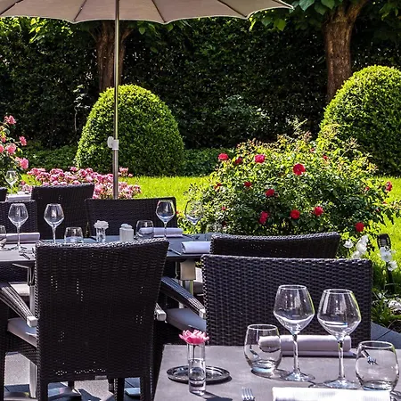 Warwick Reine Astrid - Aparthotel Lione