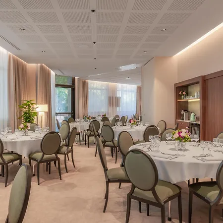 Warwick Reine Astrid - Apart-hotel 4*
