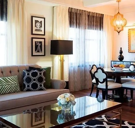 Warwick Reine Astrid - Aparthotel Lione