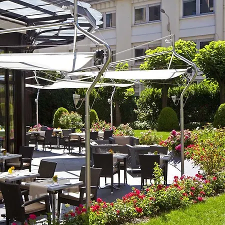 Warwick Reine Astrid -