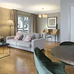 Warwick Reine Astrid - Apartmanhotel