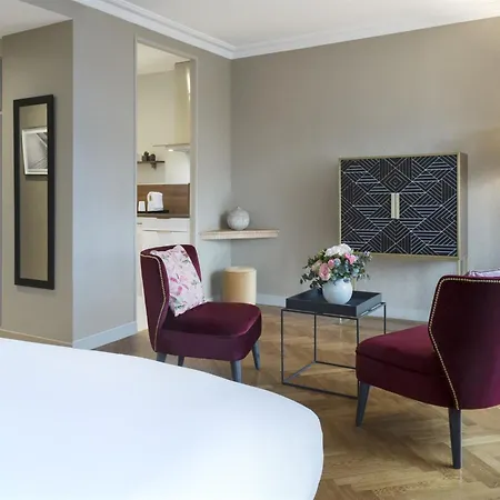 Warwick Reine Astrid - Apart-hotel Lyon