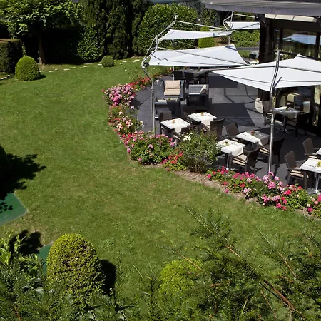 Appart hôtel Warwick Reine Astrid - 4*