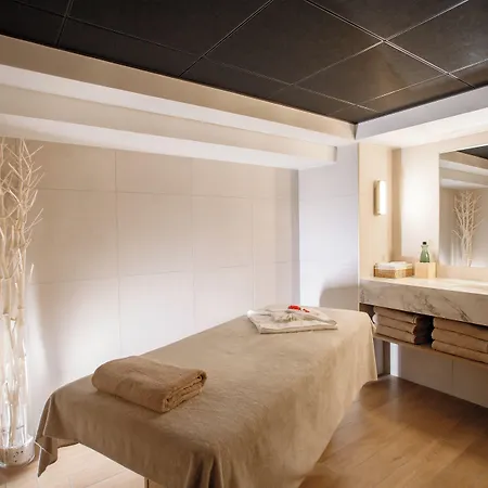 Appart hôtel Warwick Reine Astrid -