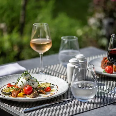 Apart-hotel Warwick Reine Astrid - 4*