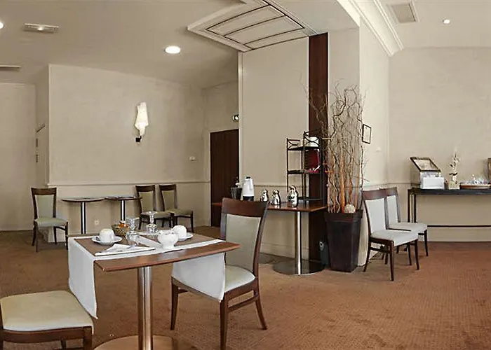 Apartahotel Warwick Reine Astrid - Lyon