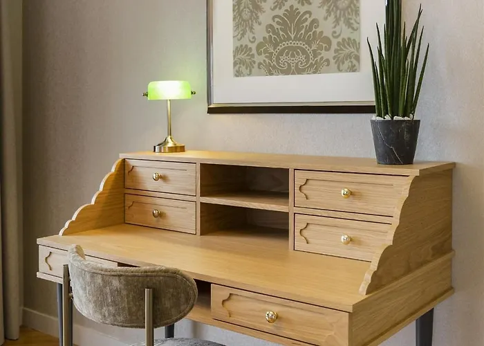 Apartahotel Warwick Reine Astrid -