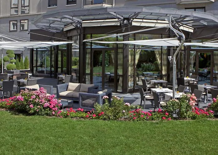 Warwick Reine Astrid - Apartahotel Lyon