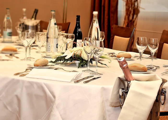 Warwick Reine Astrid - Apartahotel 4*