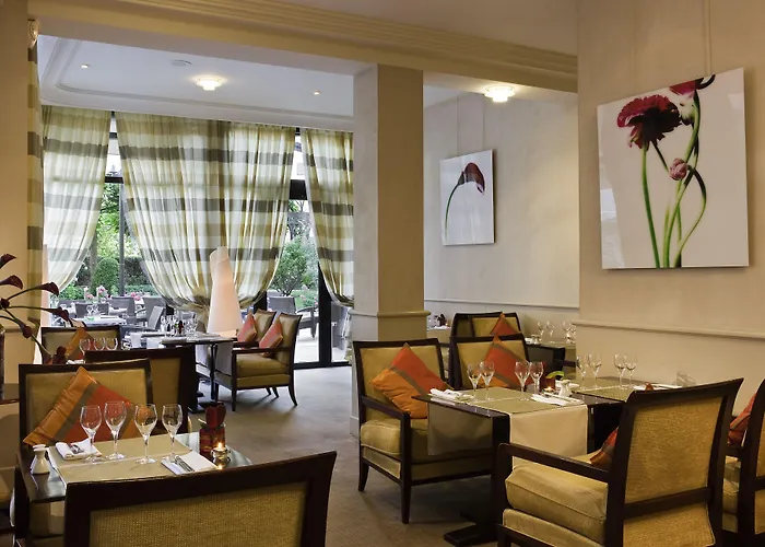 Warwick Reine Astrid - Apartahotel 4*