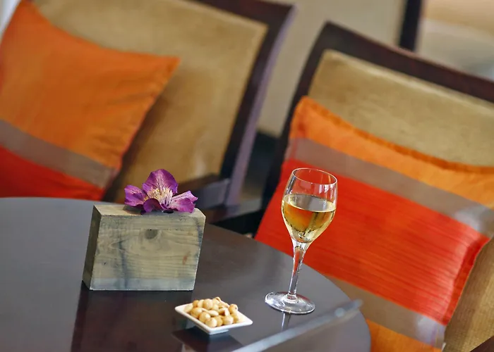 Warwick Reine Astrid - Apartahotel 4*
