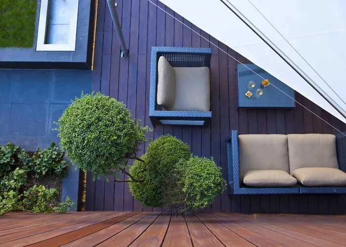 워릭 렌 아스트리드 -